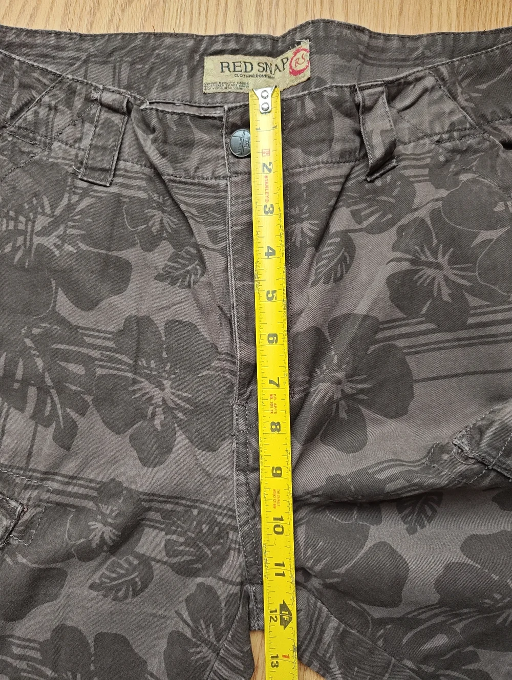 Vintage Red Snap Floral Cargo Shorts Brown Hibiscus Print Tropical 34